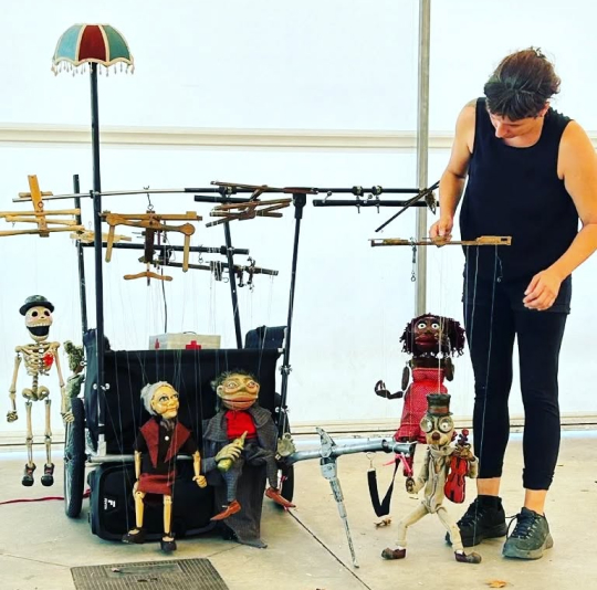 Tuturrutu - ¿Quiénes somos? - Rectangle